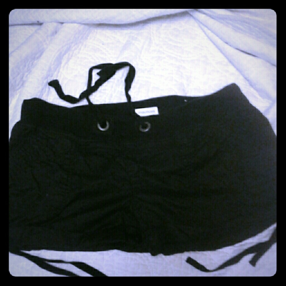 NWOT Maurices drawstring cargo shorts (large)